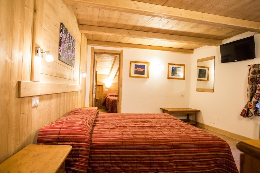 Hotel Restaurant La Barme كوجن المظهر الخارجي الصورة